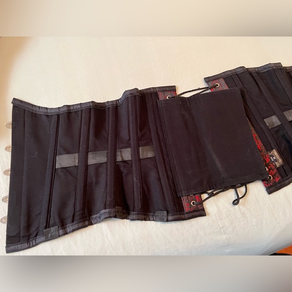 28 red damask under bust steel boned corset goth Victorian - Picture 4 of 5